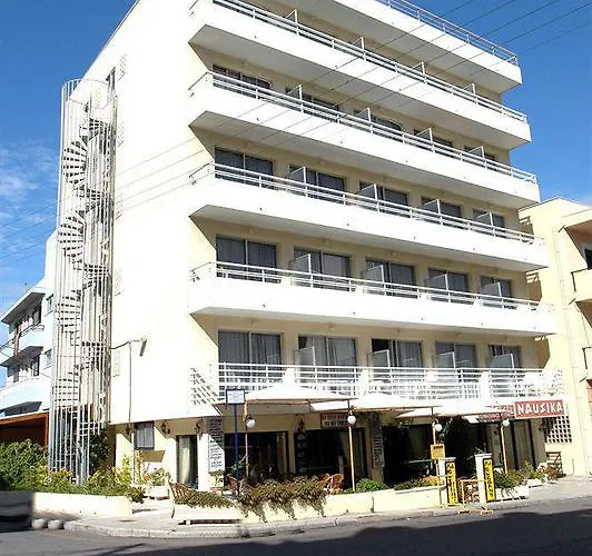 纳福西卡酒店 2* Rhodes City