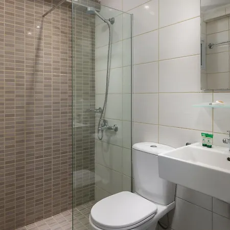 Szálloda Nafsika 2*