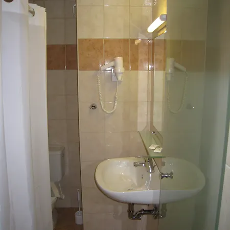 Szálloda Nafsika Rhodes City