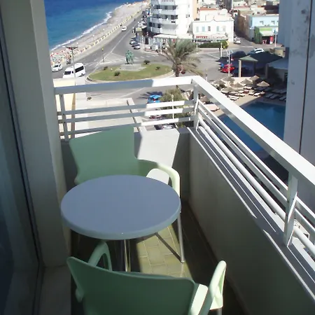 Nafsika Hotel 2*