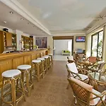 Nafsika מלון 2*